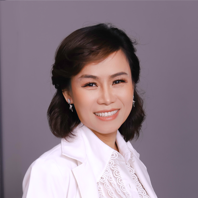 BÁC SĨ NGUYỄN UYÊN — Nhà sáng lập · Founder